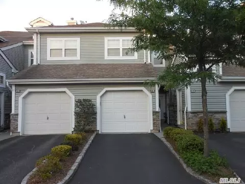 6 Carriage Ln, Plainview, NY 11803 photo 1