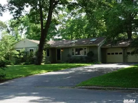 134 Stephen Dr, Wading River, NY 11792 photo 1
