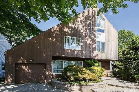 217 Stuart Rd, Valley Stream, NY 11581 photo 1