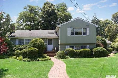 4 Plum Pl, Islip, NY 11751 photo 1