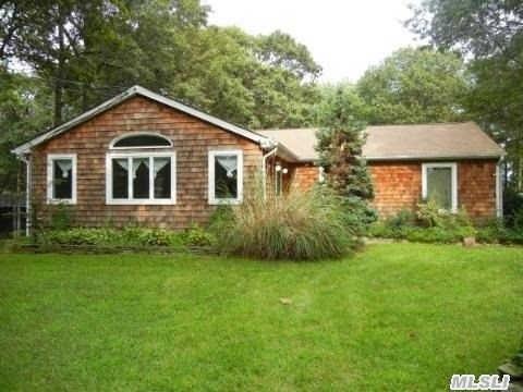 Undisclosed, Mastic, NY 11950 photo 1