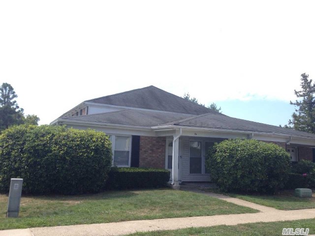  3 A Pioneer Ct, Ridge, NY 11961 photo 1