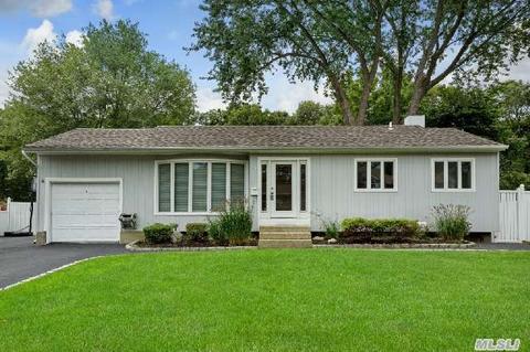 56 Rensselaer Dr, Commack, NY 11725 photo 1