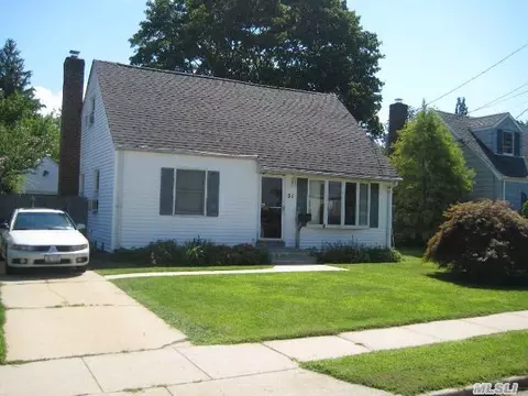 51 Nassau Ave, Plainview, NY 11803 photo 1
