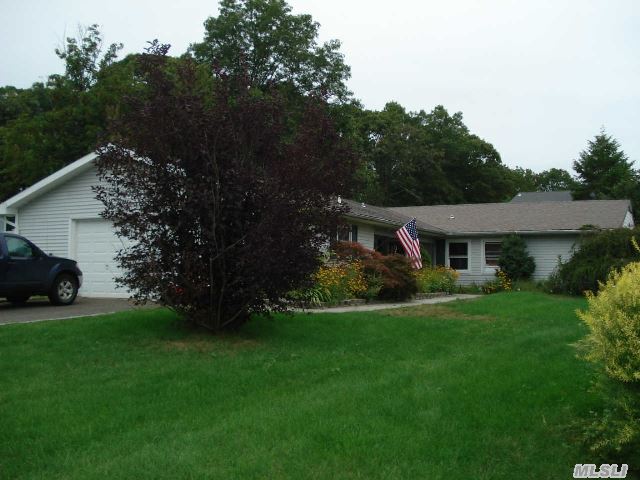 46 Howe Rd, Coram, NY 11727 photo 1