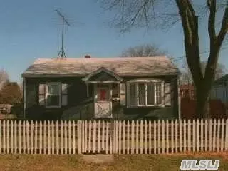 67 Bridge Ave, Patchogue, NY 11772 photo 1