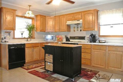 92 Pine Rd, Mastic Beach, NY 11951 photo 1