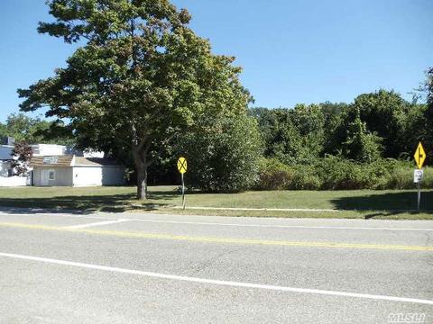 369 N Dunton Ave, E. Patchogue, NY 11772 photo 1