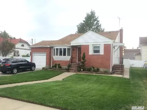 3192 Eastern Pkwy, Baldwin, NY 11510 photo 1