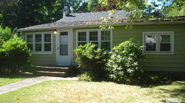 178 Diana Dr, Mastic Beach, NY 11951 photo 1