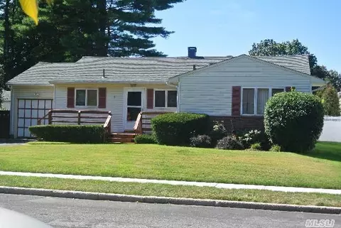 8 Gordon Ave, Plainview, NY 11803 photo 1
