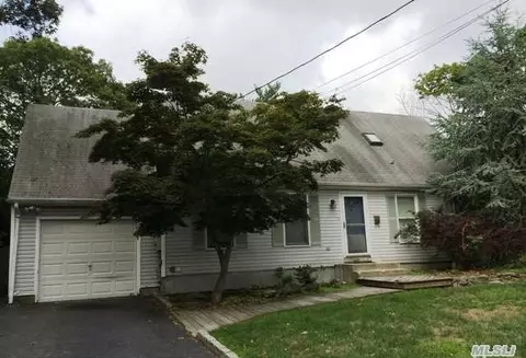 50 N Prospect Ave, Patchogue, NY 11772 photo 1