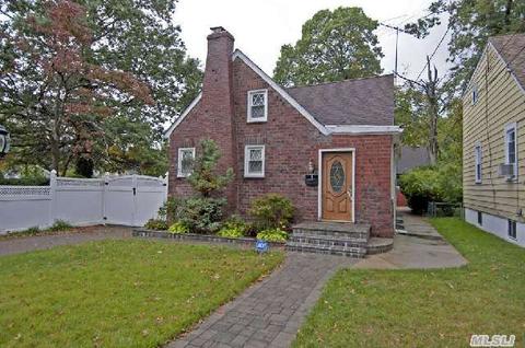 1 Wilson St, Baldwin, NY 11510 photo 1