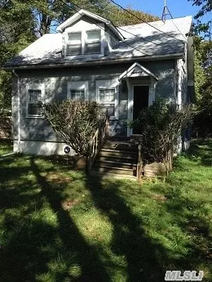 7 Babylon Rd, Mastic Beach, NY 11951 photo 1