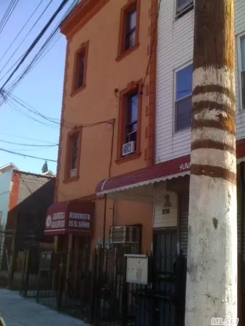 932 E 165 St, Out Of Area Town, NY 10459 photo 1