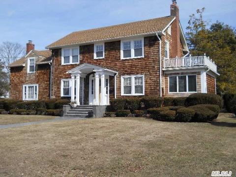Undisclosed, Patchogue, NY 11772 photo 1