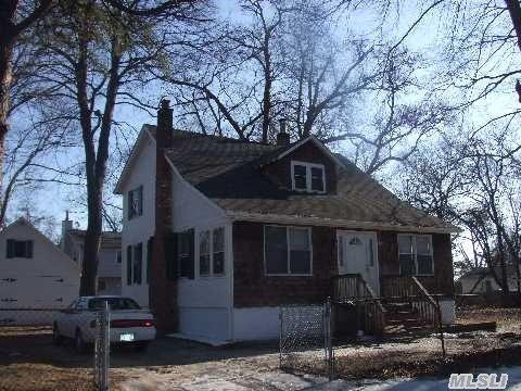159 Elder Dr, Mastic Beach, NY 11951 photo 1