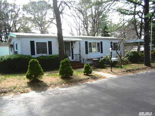525-110 Riverleigh Ave, Riverhead, NY 11901 photo 1