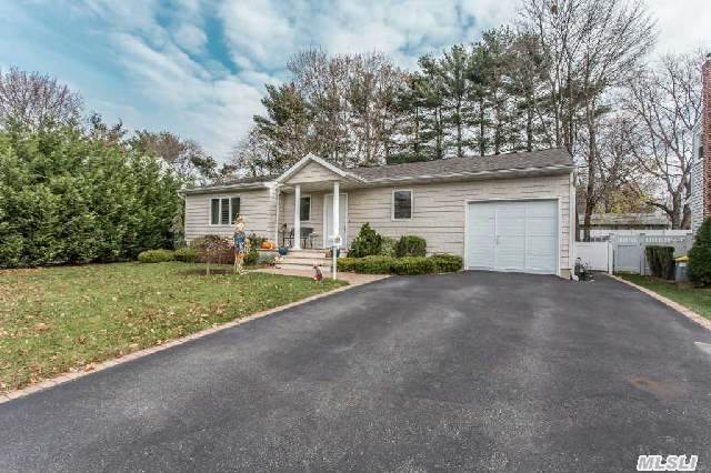 168 Central Park Rd, Plainview, NY 11803 photo 1