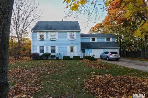 260 Bay Ave, Patchogue, NY 11772 photo 1
