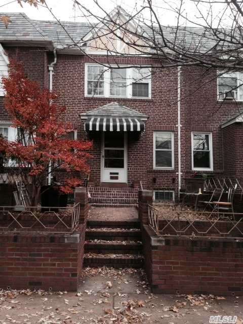 52-59 66th St, Maspeth, NY 11378 photo 1