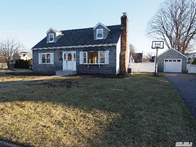 32 Scott Ave, Jericho, NY 11753 photo 1
