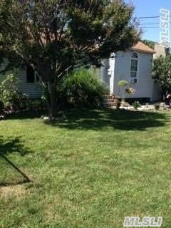 12 Annanias Ave, Patchogue, NY 11772 photo 1