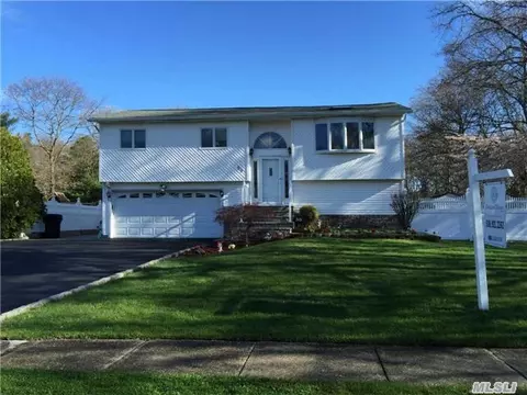 59 38th St, Islip, NY 11751 photo 1