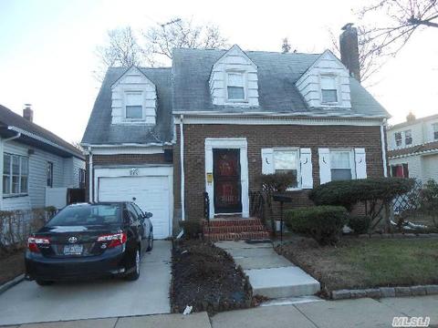 116 E Dean St, Freeport, NY 11520 photo 1