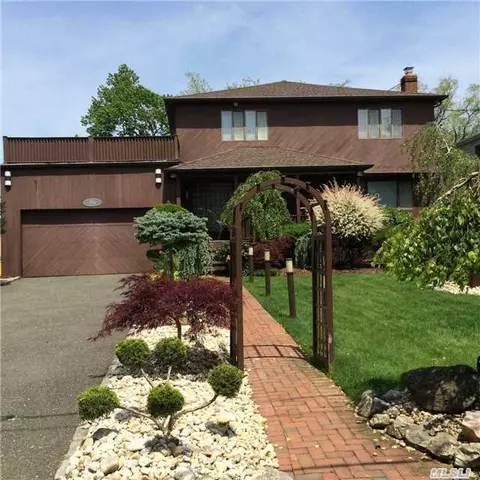 124 Monroe St, Lawrence, NY 11559 photo 1