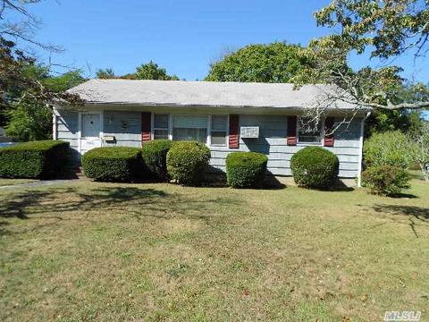 Undisclosed, Patchogue, NY 11772 photo 1