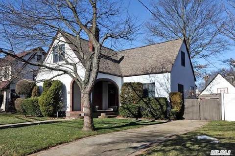 699 William St, Baldwin, NY 11510 photo 1