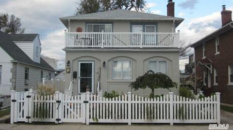 35 E Walnut St, Long Beach, NY 11561 photo 1