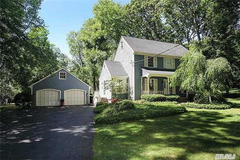 3 Clark St, Smithtown, NY 11787 photo 1