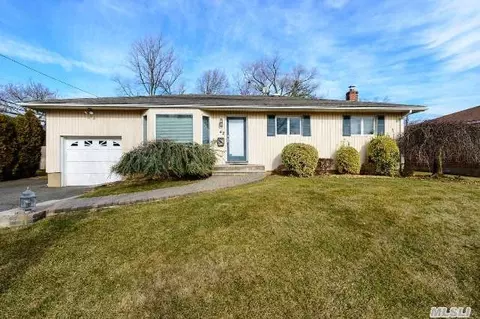 42 Forest Dr, Jericho, NY 11753 photo 1