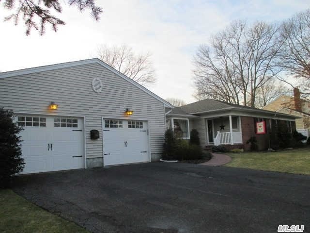 246 N Prospect Ave, Patchogue, NY 11772 photo 1
