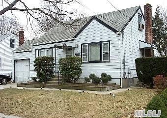 57 Brenner Ave, Bethpage, NY 11714 photo 1