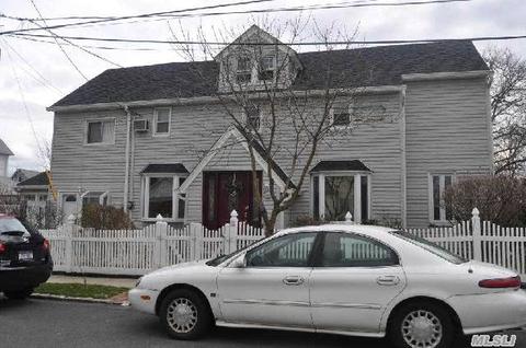 43-31 189 St, Flushing, NY 11358 photo 1