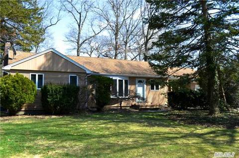 59 Harned Rd, Commack, NY 11725 photo 1
