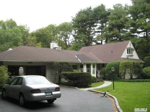 4 Bridle Path E, Sands Point, NY 11050 photo 1