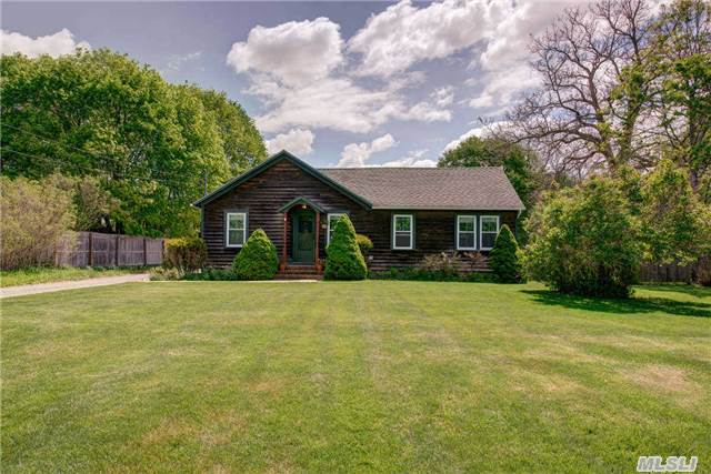 64 Summit Blvd, Westhampton, NY 11977 photo 1