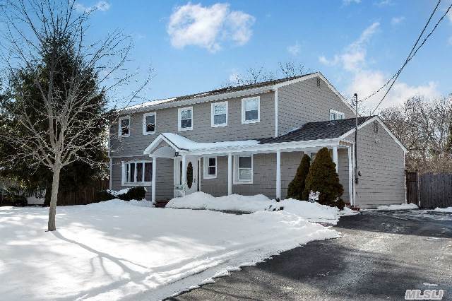388 Smith Ave, Islip, NY 11751 photo 1