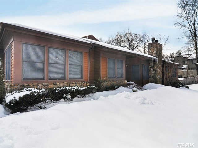 60 Hunt Dr, Jericho, NY 11753 photo 1