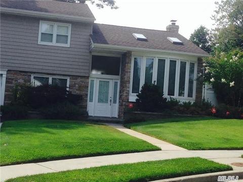 1 Quail Ct, Plainview, NY 11803 photo 1