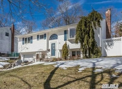 41 Somerset Dr, Commack, NY 11725 photo 1