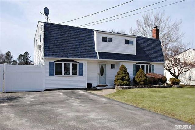 28 Eagle, Selden, NY 11784 photo 1