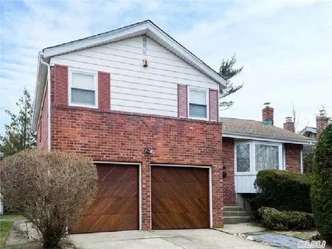 970 Iris Ln, Baldwin, NY 11510 photo 1