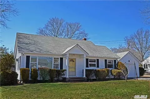 53 Morningside Ave, Jamesport, NY 11947 photo 1