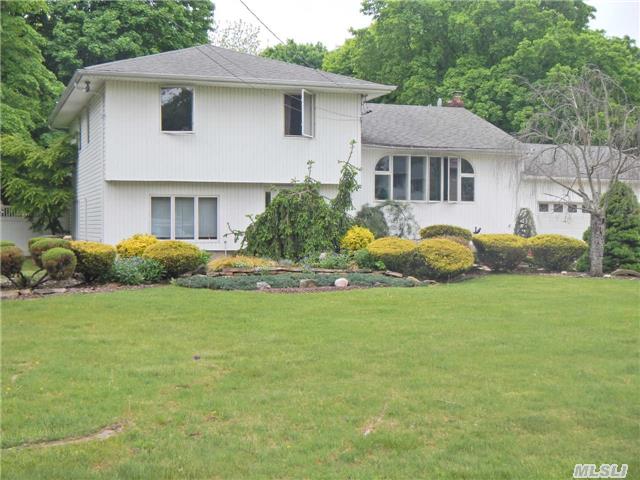 3 Cason Dr, Commack, NY 11725 photo 1