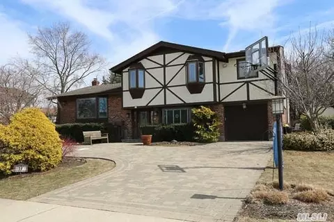 14 Warren Ln, Jericho, NY 11753 photo 1